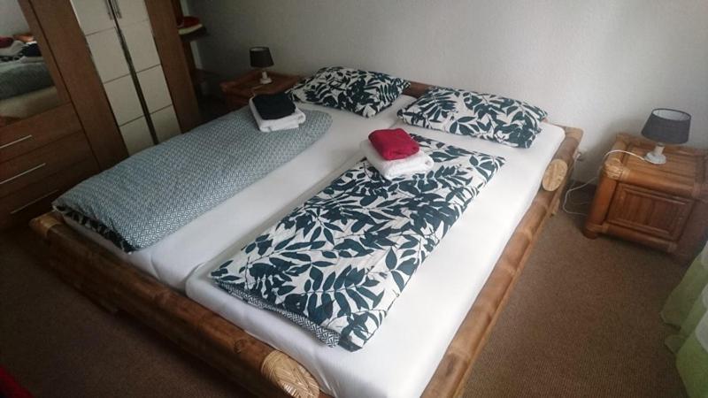Ferienwohnung Am Stadtpark Suhl Extérieur photo